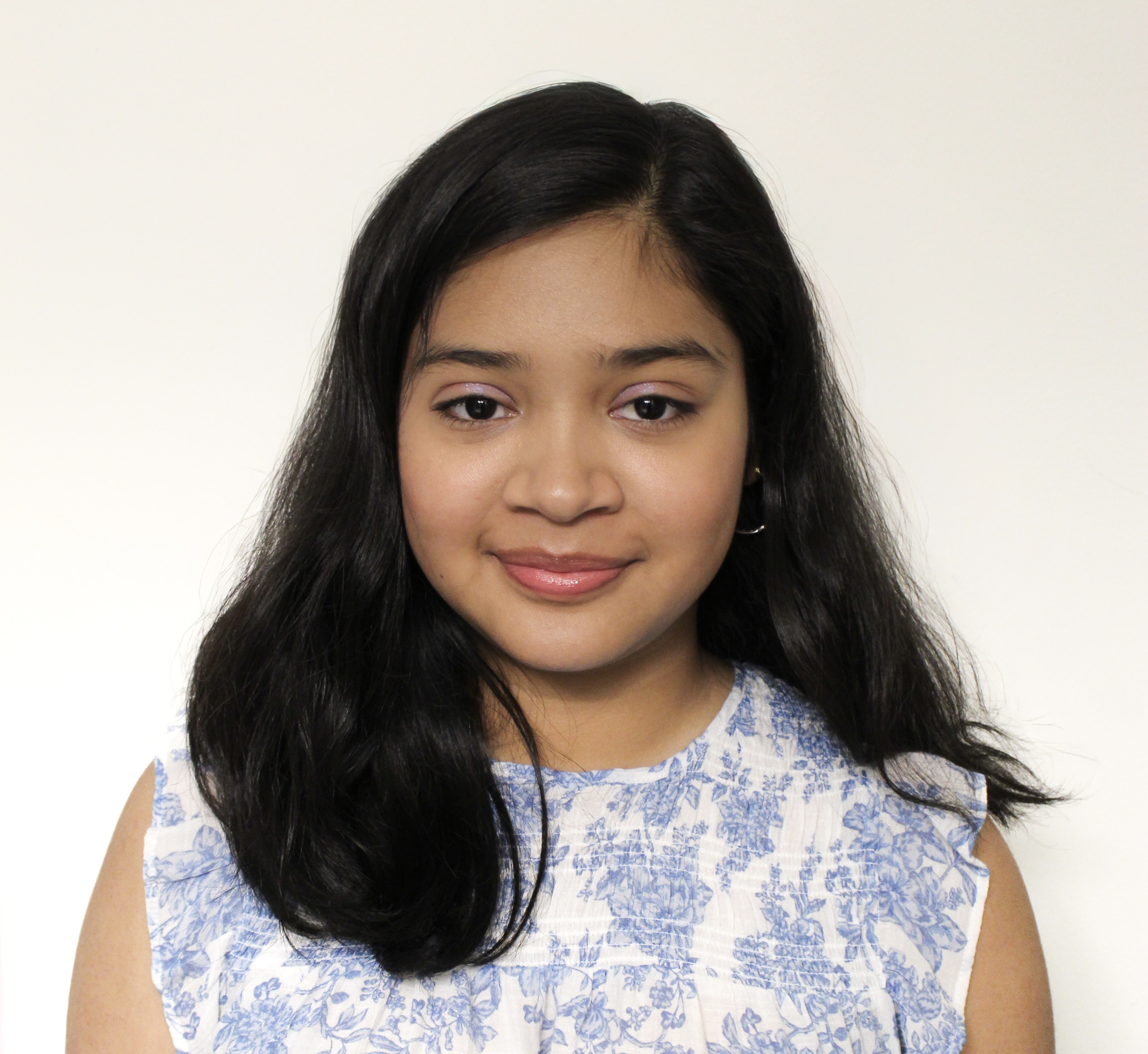Mia Guzman Headshot